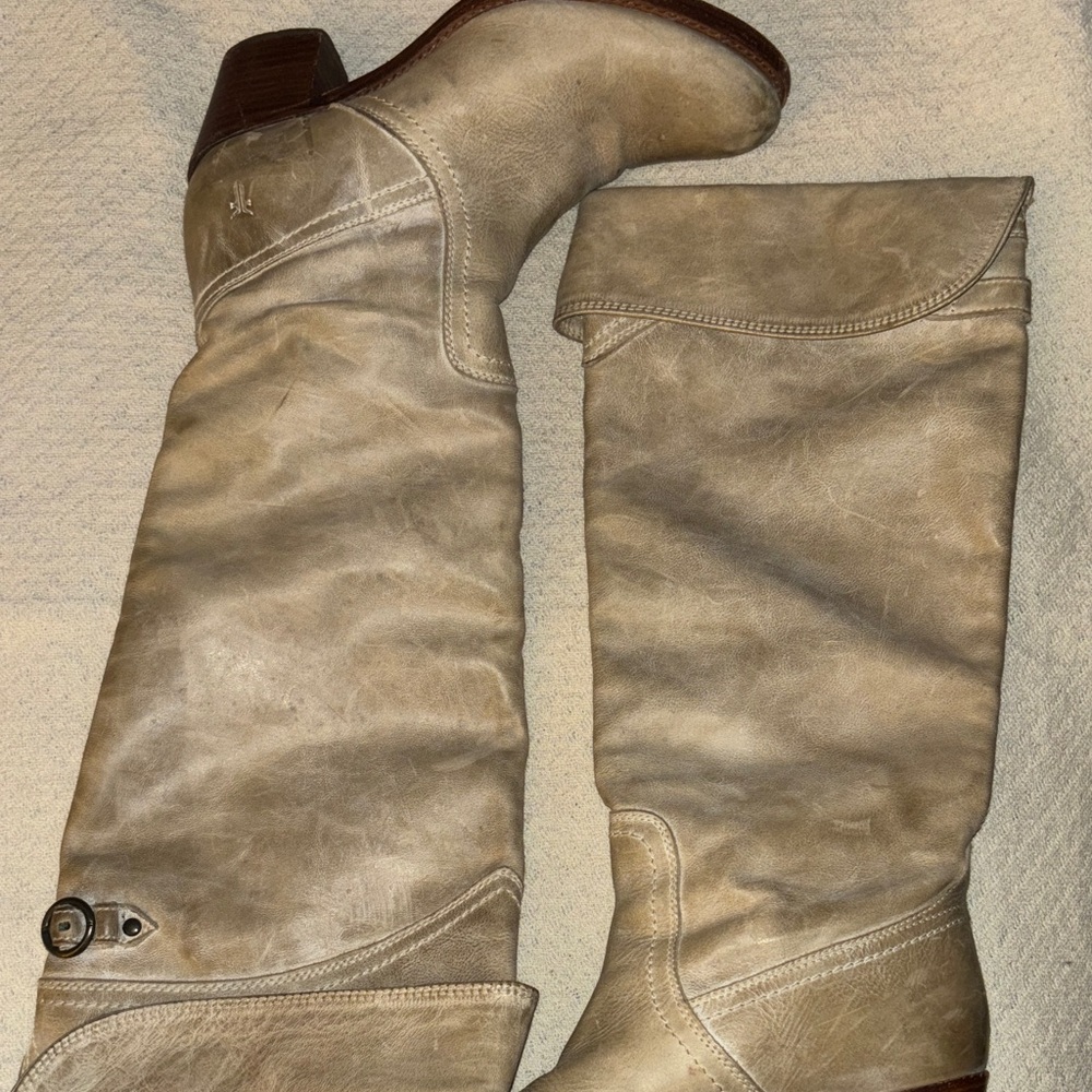 Frye Women's Cream Heeled Boots